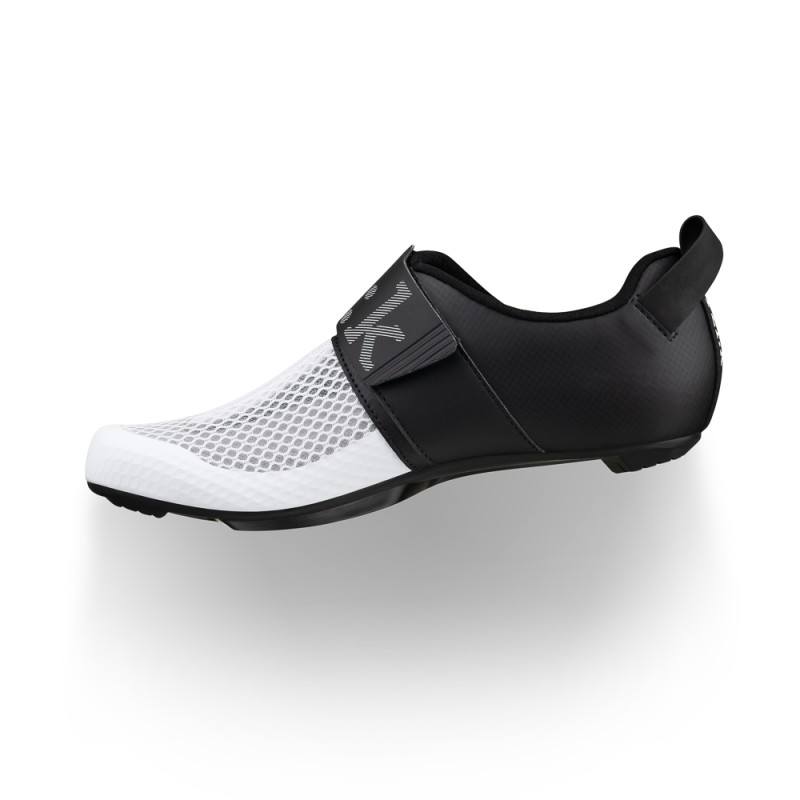 Buty triathlonowe FIZIK Tretry Transiro Hydra białe/czarne Buty triathlonowe FIZIK Tretry Transiro Hydra białe/czarne