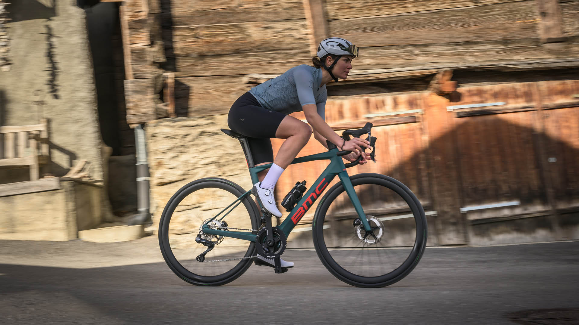 https://veloshop.mom/image/cache/catalog/blog/Hero_pic_1920x108085-1920x1080.jpg