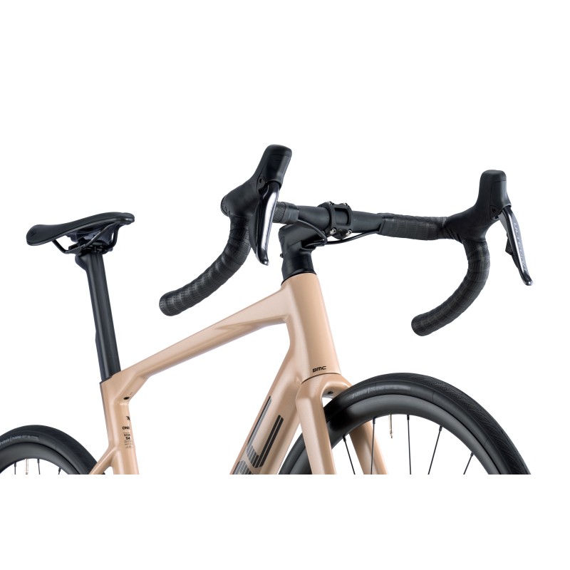 BMC ROADMACHINE ONE 56cm BMC ROADMACHINE ONE 56cm
