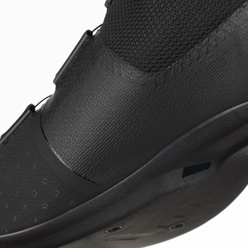 Buty szosowe FIZIK Tempo Overcurve R4 czarne/czarne - 44.5 Buty szosowe FIZIK Tempo Overcurve R4 czarne/czarne - 44.5