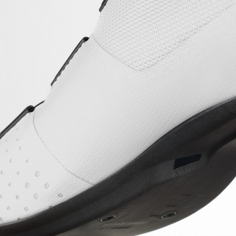 Buty szosowe FIZIK Tempo Overcurve R4 białe/czarne - 42.5 Buty szosowe FIZIK Tempo Overcurve R4 białe/czarne - 42.5